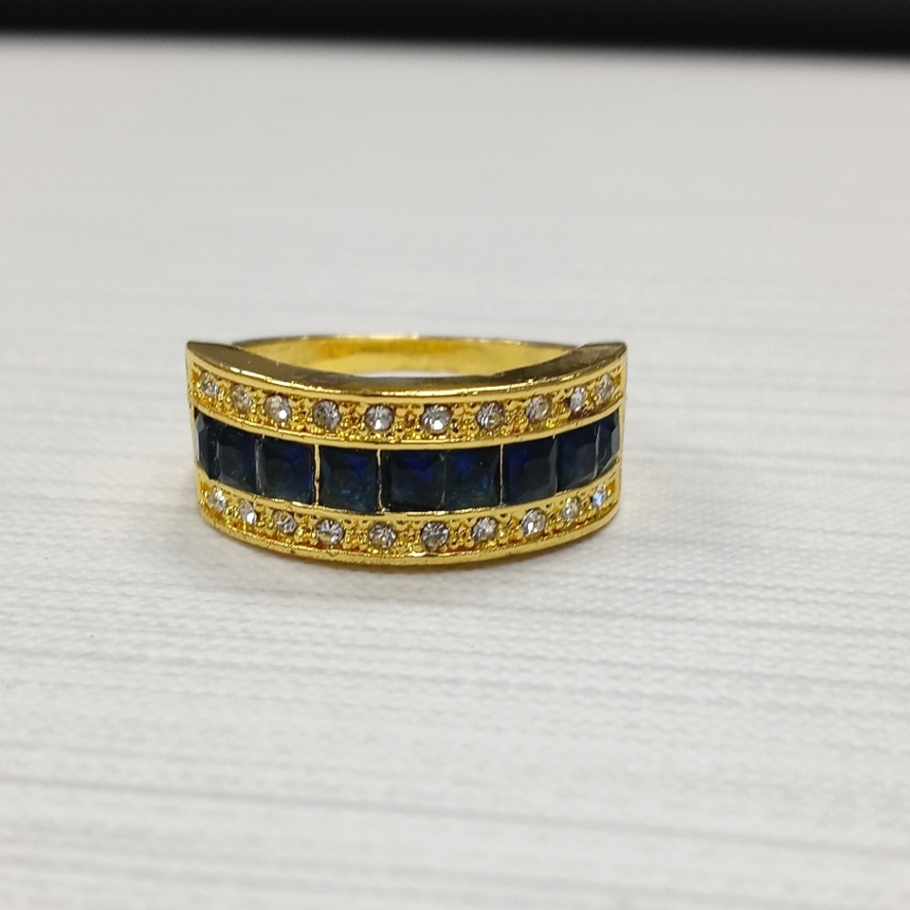 Fashion ring